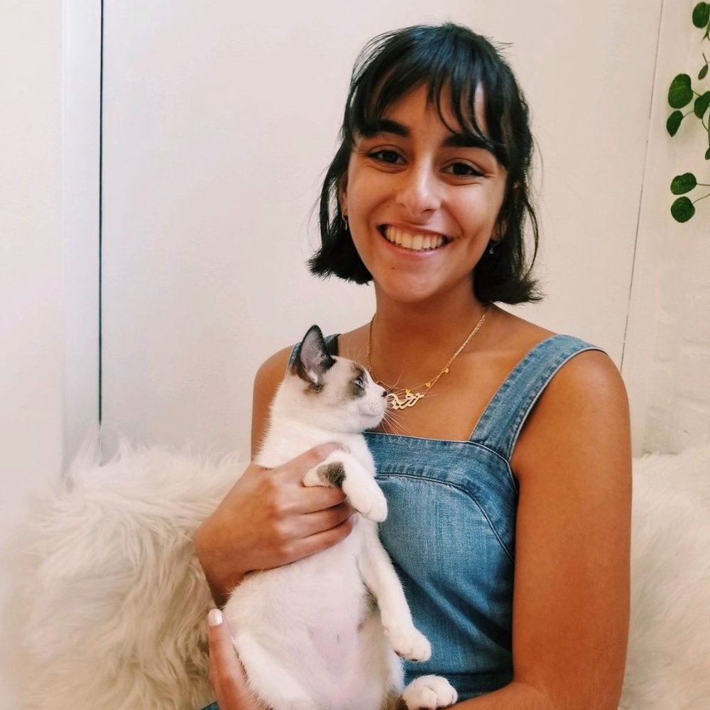 Meet your Posher, Zoya